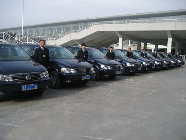 成都平價(jià)租車公司有特優(yōu)惠的租車價(jià)格